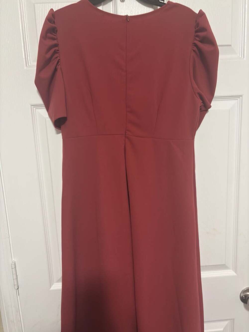 Rusty Orange Belted Midi Dress with Puff Sleeves - Picture 3 of 8